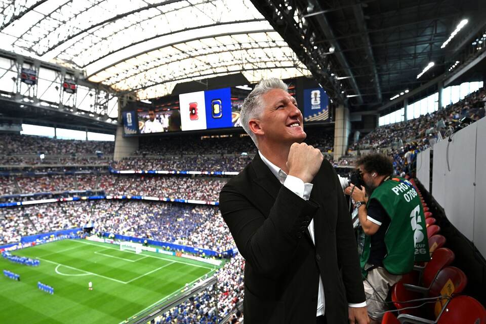 Bastian Schweinsteiger Bastian Schweinsteiger