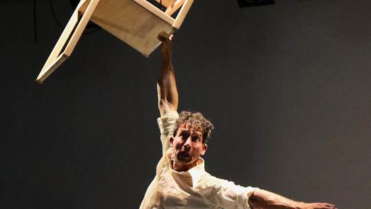 Mit seiner Performance „Entglitten - Eine Geschichte der Hoffung“ begeisterte Lukas Aue beim Ehrungsabend. Georg KOst