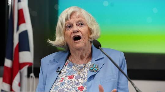 Mordermittlungen nach Tod britischer Politikerin Mordermittlungen nach Tod britischer Politikerin