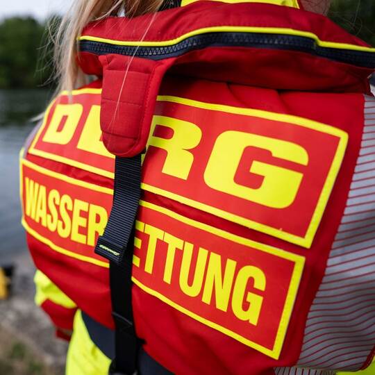 DLRG-Übung in Baden-Württemberg