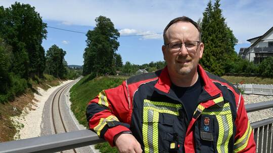 Feuerwehrmänner nach Einsatz Zugunglück Riedlingen Feuerwehrmänner nach Einsatz Zugunglück Riedlingen