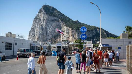 Grenze Spanien-Gibraltar nun kontrollfrei Grenze Spanien-Gibraltar nun kontrollfrei