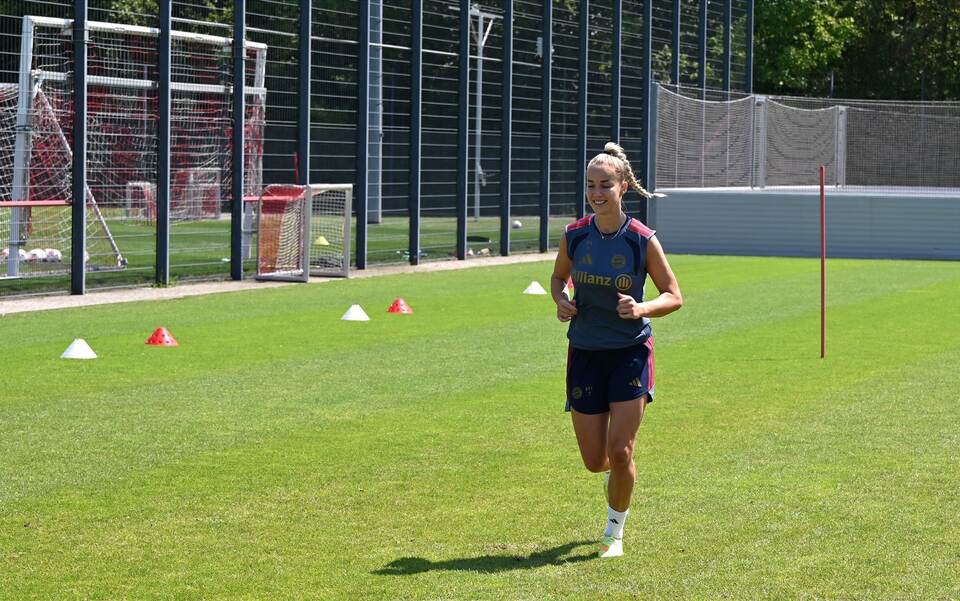 Trainingsauftakt FC Bayern Frauen Trainingsauftakt FC Bayern Frauen