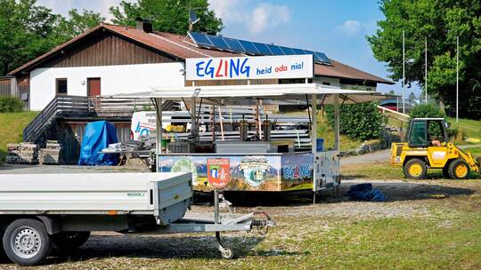 Unbekannter attackiert Festbesucher in Egling Unbekannter attackiert Festbesucher in Egling