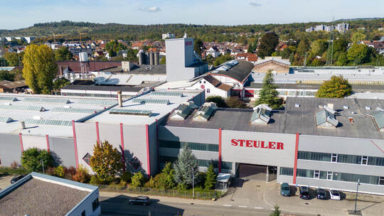 Das ehemalige Steuler-Areal gilt als wichtigste innerstädtische Entwicklungsfläche für Gewerbe in Mühlacker. Röhr Steuler Fliesen Mühlacker Luftbild