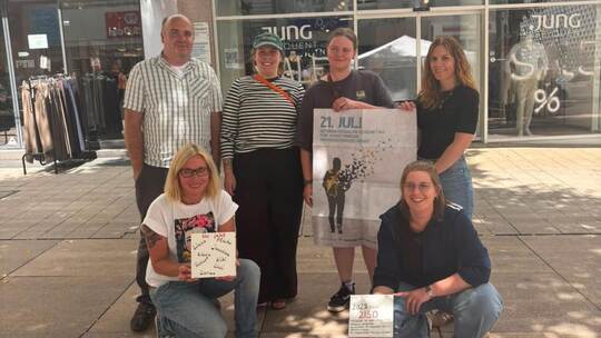 Torsten Oelschläger, Ronja Abrell, Anna-Lena Kirn, Claudia Jancruz, Anna Böhm und Magdalena Kettig (von links) beteiligen sich a