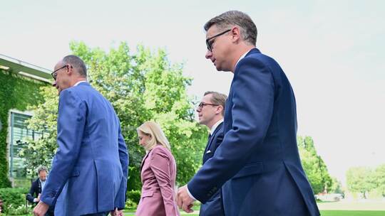 Personelle Veränderungen in Regierung und CDU Personelle Veränderungen in Regierung und CDU