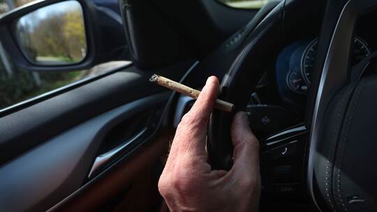 Kiffen und Autofahren Kiffen und Autofahren