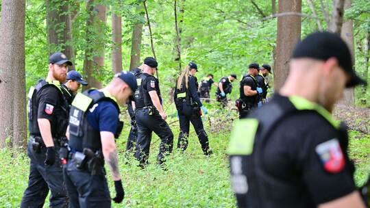 Auto rast in Menschenmenge - CSD abgebrochen