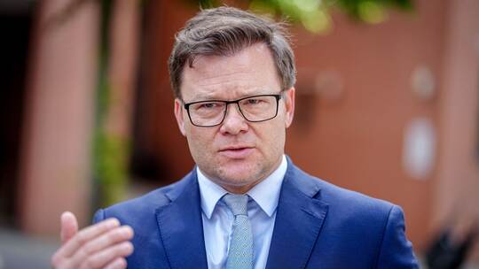 Carsten Schneider Carsten Schneider