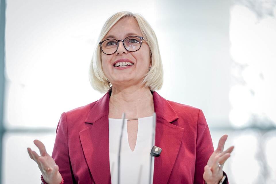 Christiane Schenderlein Christiane Schenderlein
