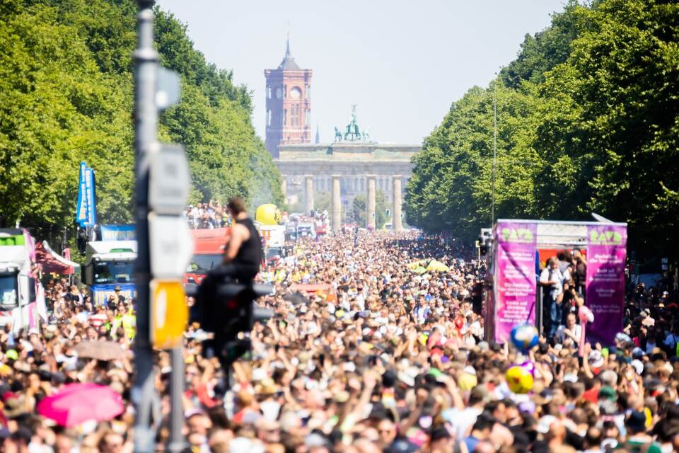 «Rave the Planet»-Technoparade «Rave the Planet»-Technoparade