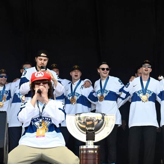 Finnisches Team feiert WM-Titel