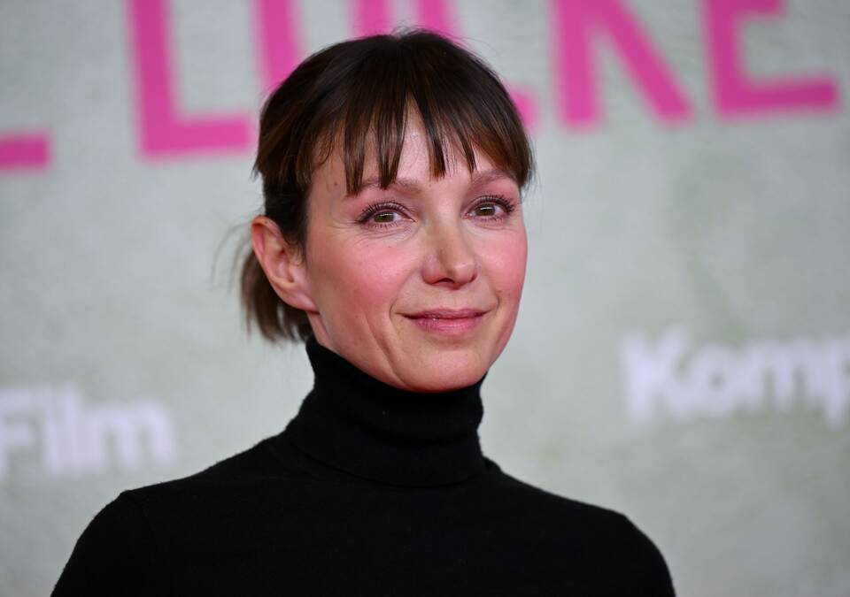 Julia Koschitz
