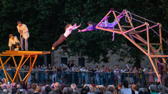 Spektakuläre Akrobatik bot Cirque on Edge in der Show „A way“ am Samstagabend. Sommersprossen Samstag