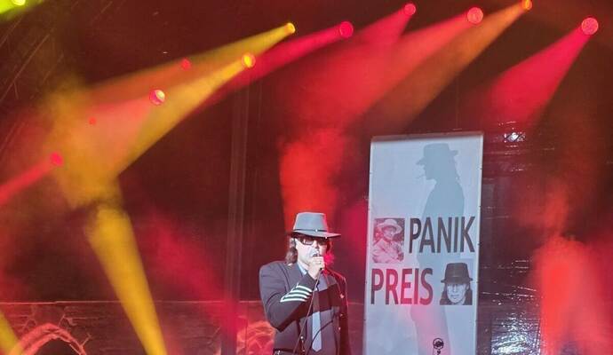 Udo Lindenberg fehlt in Hirsau: Panikpreis-Gewinner und Tribute-Band retten den Festivalabend