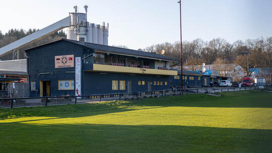 Der Sportplatz im Brötzinger Tal, seit vielen Jahren Heimspielstätte des Vereins GU-Türkischer SV Pforzheim. Röhr GU Türk Spielfeld Brötzinger Tal