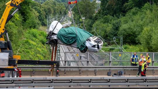 Tödlicher Unfall auf der Autobahn 3 in der Oberpfalz Tödlicher Unfall auf der Autobahn 3 in der Oberpfalz