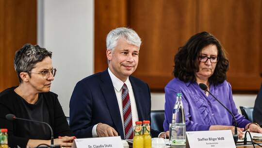 Niedrigwasser-Konferenz in Bonn