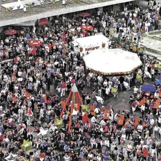 Zehntausend Zuschauer bestaunten die Sonnenfinsternis im August 1999 vom Marktplatz aus. Seibel
