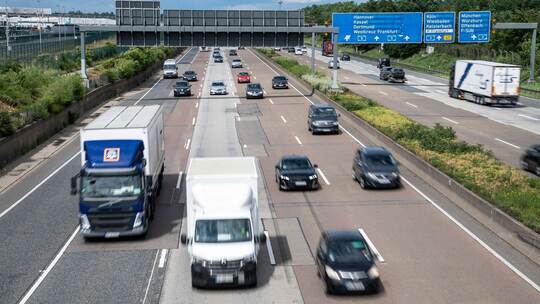 Verkehr auf der A5 Verkehr auf der A5
