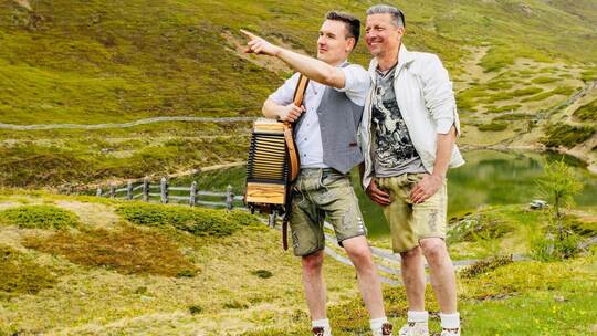 Inmitten der Südtiroler Bergwelt: Jörg Augenstein (rechts) und Simon Wild. Foto: Serkan Tuna