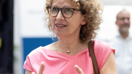 Eva Schmierer im Juni beim Tag der offenen Tür der Bundesregierung: Seit 1998 war die in Mühlhausen/Enz geborene Juristin als po