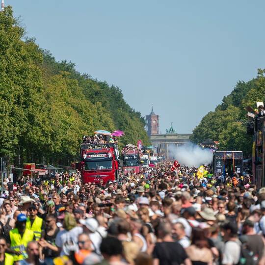 Demonstration "Rave The Planet Parade 2026"
