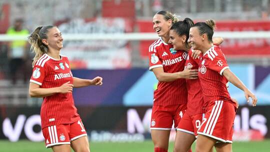 DFB-Supercup - Bayern München - VfL Wolfsburg DFB-Supercup - Bayern München - VfL Wolfsburg