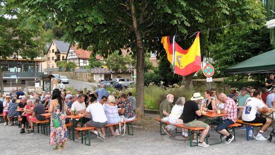 Einen sehr guten Besuch bei tollem Wetter konnte am Samstagabend das 13. deutsch-spanische Fest des Partnerschaftsvereins Knittl