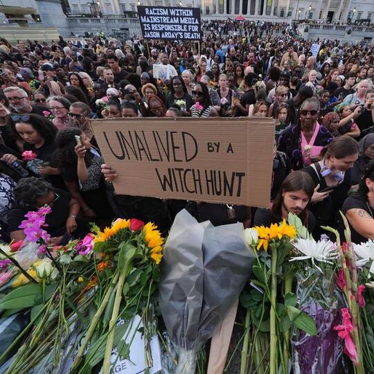 Mahnwache nach Tod von Cambridge-Professor Arday
