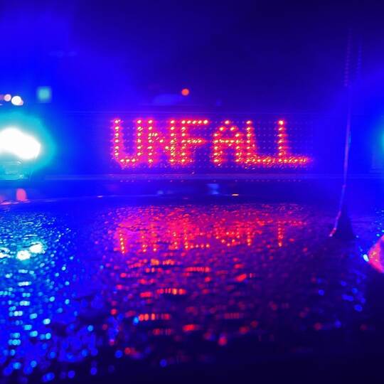 Polizei Blaulicht bei Unfallaufnahme
