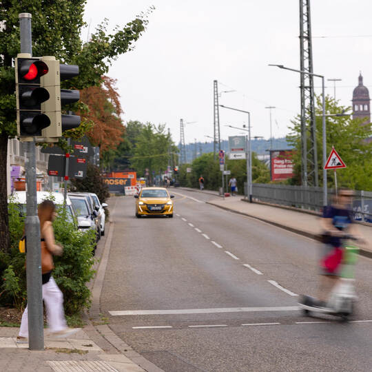 Güterstraße Ampel Scooter
