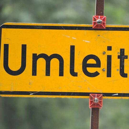 Straßensperrung - Symbolbild