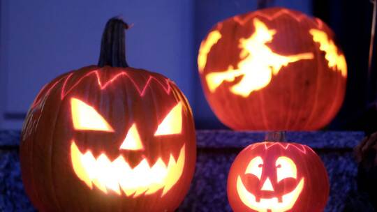Kürbisse als Halloween-Dekoration Kürbisse als Halloween-Dekoration