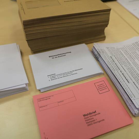 Vorbereitung für Briefwahl in Sachsen-Anhalt