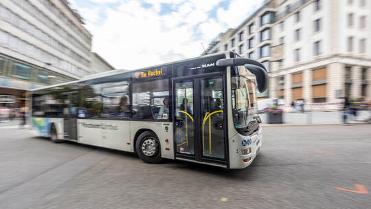 Reich an Wendungen: Die Geschichte der Pforzheimer Linienbusse mit der Frage, wer sie zu welchen Konditionen betreiben darf. Busverkehr Pforzheim RVS Stadtbus