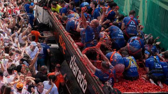 «La Tomatina»: Tomatenschlacht in Spanien «La Tomatina»: Tomatenschlacht in Spanien