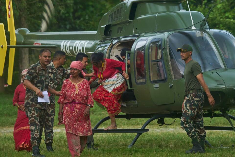 Sturzflut an Grenze zwischen China und Nepal