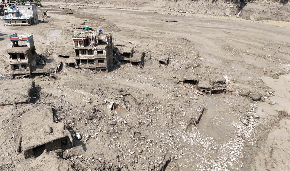Sturzflut an Grenze zwischen China und Nepal Sturzflut an Grenze zwischen China und Nepal
