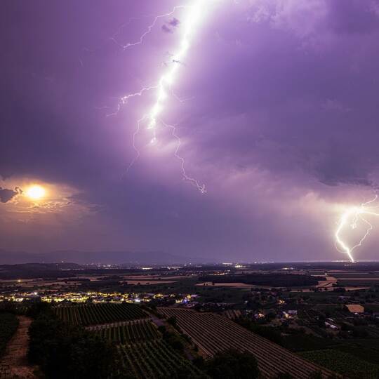 Gewitter über der Rheinebene