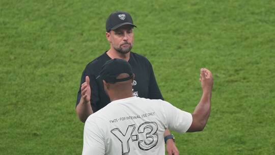 Vincent Kompany (vorne) und Sebastian Hoeneß