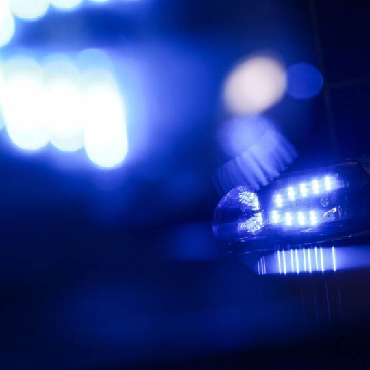 Blaues LED-Licht auf Funkstreifenwagen