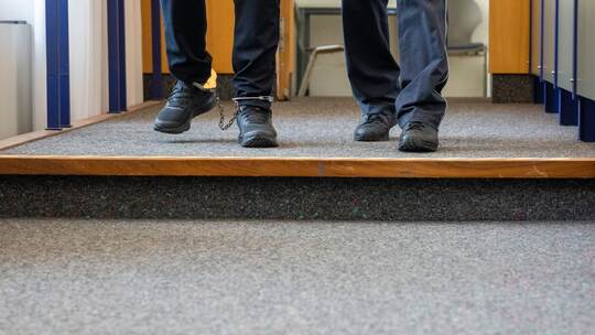 Prozess wegen Mordversuch gegen drei junge Männer Prozess wegen Mordversuch gegen drei junge Männer