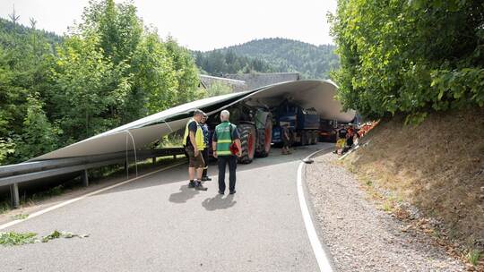 Unfall bei Rotorblatt-Transport Unfall bei Rotorblatt-Transport