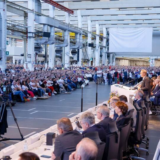 Betriebsversammlung bei VW in Wolfsburg