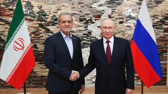 Treffen zwischen Putin und Peseschkian Treffen zwischen Putin und Peseschkian