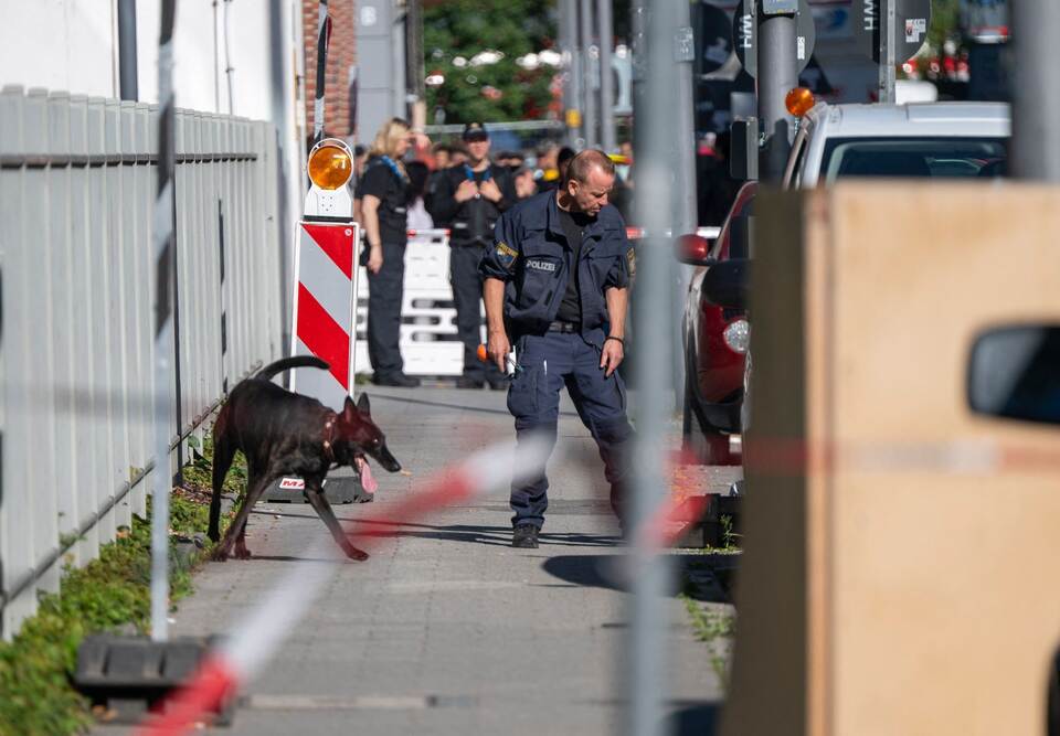 Brandsätze auf Münchner Baustelle geworfen Brandsätze auf Münchner Baustelle geworfen