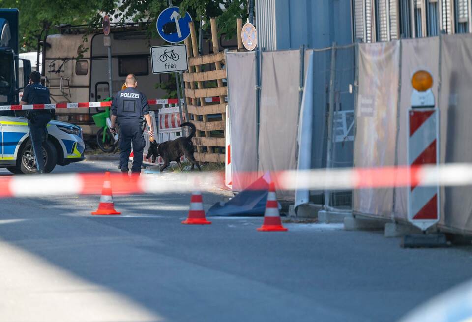 Brandsätze auf Münchner Baustelle geworfen Brandsätze auf Münchner Baustelle geworfen