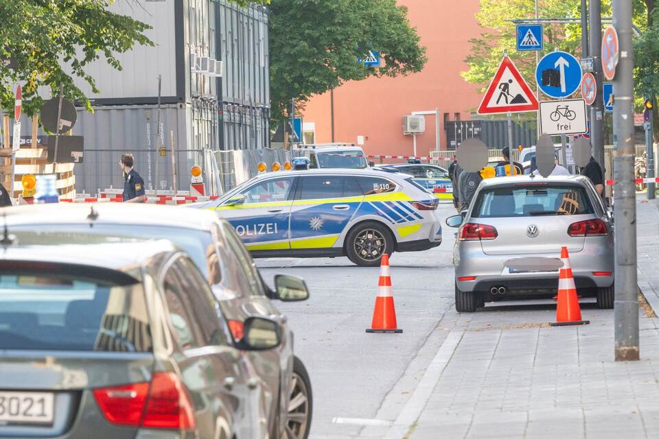 Brandsätze auf Münchner Baustelle geworfen Brandsätze auf Münchner Baustelle geworfen